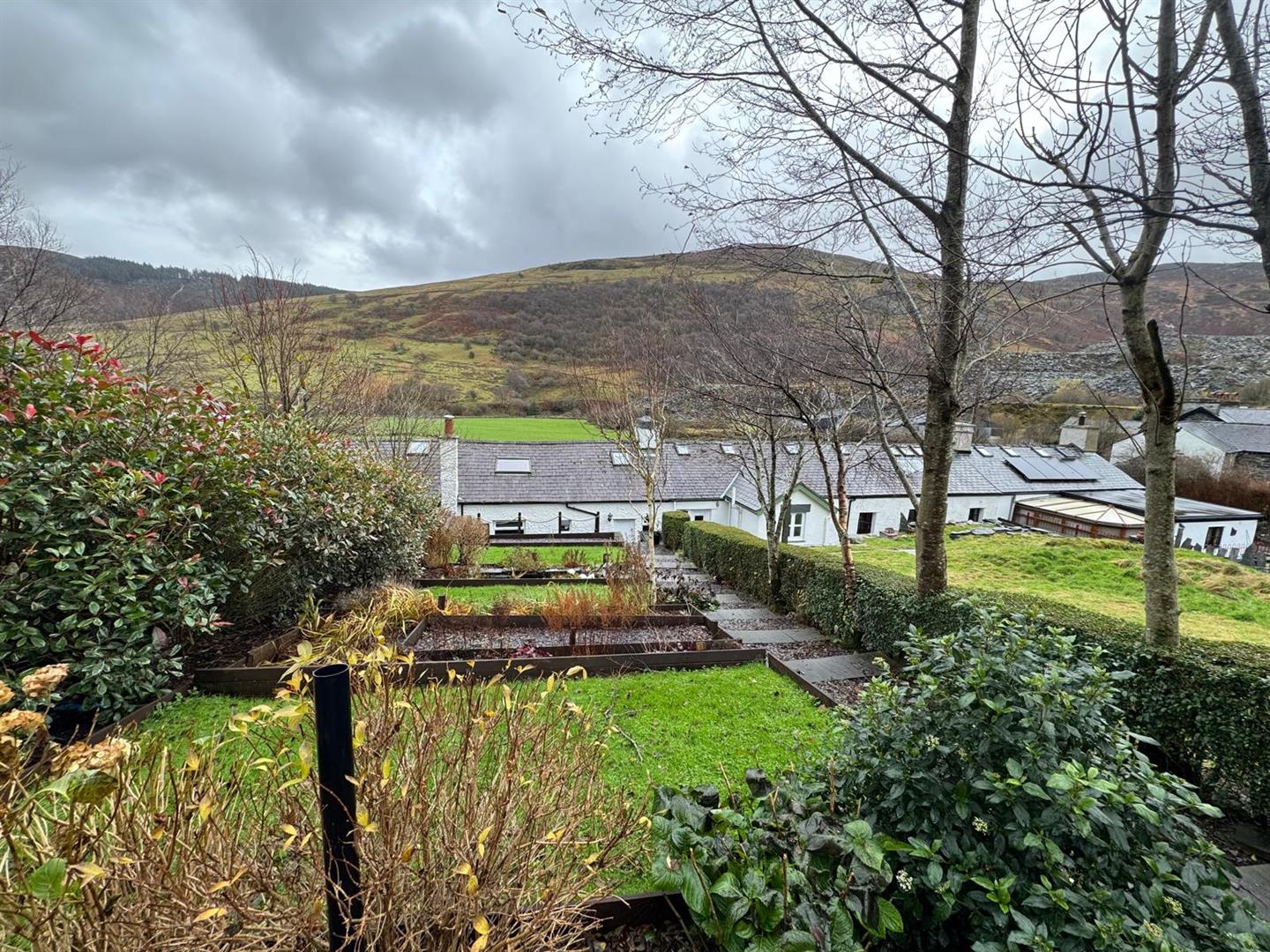 PHOTO-2025-12-10-22-15-43 (4).jpg